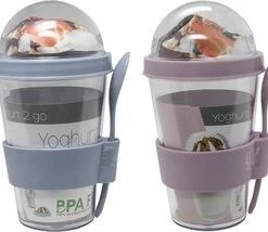 Korting 🔥 Merkloos Yoghurt Beker To Go - Kunststof - Ø8 X H16 Cm ( U Kunt Geen Kleur Keuze Opgeven) 🔥