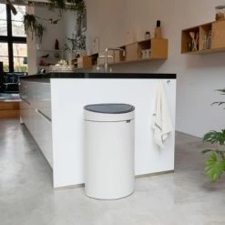 Beste Pirce ⌛ Brabantia Touch Bin Prullenbak - 40 L - Soft Beige 🛒 -Bosch verkoop 550x366 64