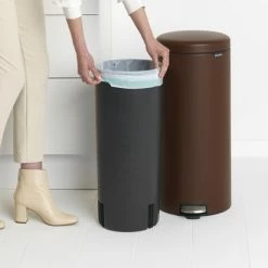 Goedkoopste 🧨 Brabantia NewIcon Prullenbak - 30 L - Mineral Cosy Brown ✔️ -Bosch verkoop 550x412 46