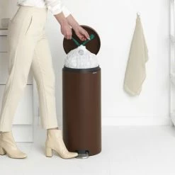 Goedkoopste 🧨 Brabantia NewIcon Prullenbak - 30 L - Mineral Cosy Brown ✔️ -Bosch verkoop 550x412 47