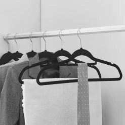 Promo 🎁 Merkloos ACAZA Antislip Kleerhangers - 30 Stuks Zwarte Kledinghangers - Plooibaar - Zwart 🔥 -Bosch verkoop 550x550 107