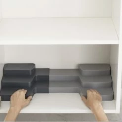 Beste Pirce 🌟 Keukenkast Organiser, Uitschuifbaar - Joseph Joseph | CupboardStore 🤩 -Bosch verkoop 550x550 145
