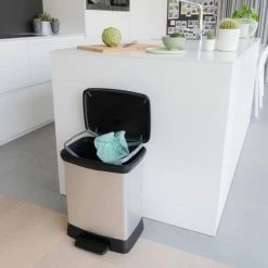 Aanbiedingen 🔔 Curver Decobin Prullenbak - Rechthoekig - 30L - Metallic - Recycled Kunststof ⌛ 21 Aanbiedingen 🔔 Curver Decobin Prullenbak - Rechthoekig - 30L - Metallic - Recycled Kunststof ⌛ -Bosch verkoop 550x550 35